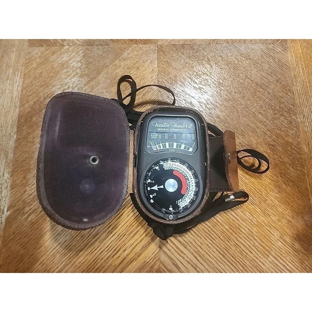 Weston Master II Universal Exposure Meter Model 735 With Case